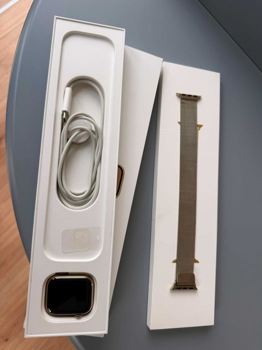 Apple watch 8 stainless steel - gold - 41 mm - pachet complet -