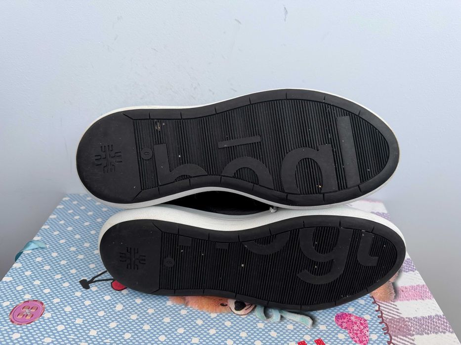''Hogl Goodly 9-104320''оригинални дамски сникърси 41 номер