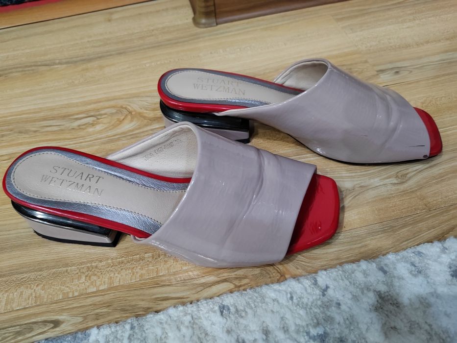 Продам женские туфли