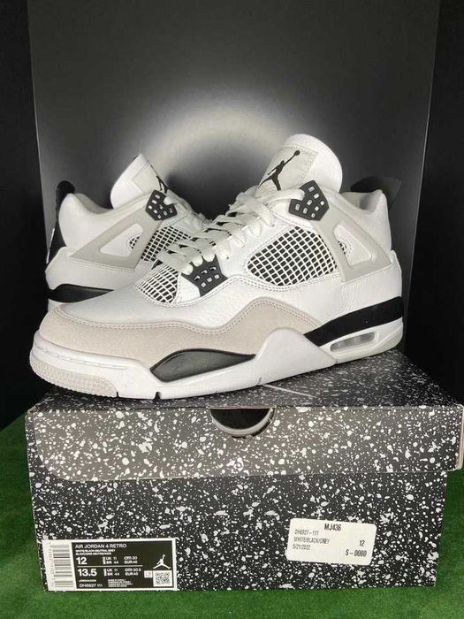 Sneakers Jordan4 Military Black cu eticheta (nu Nike, Gucci, Adidas, Balenciaga)