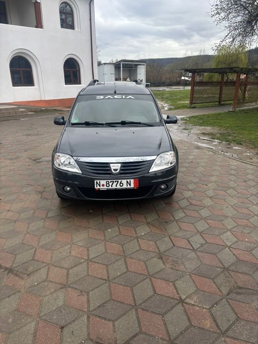Vând Dacia Logan MCV 1.6. 16v