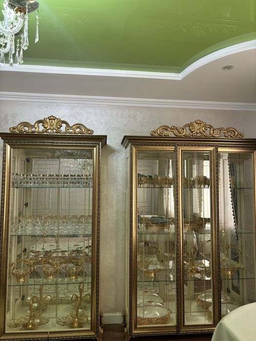 Сервант гостинный