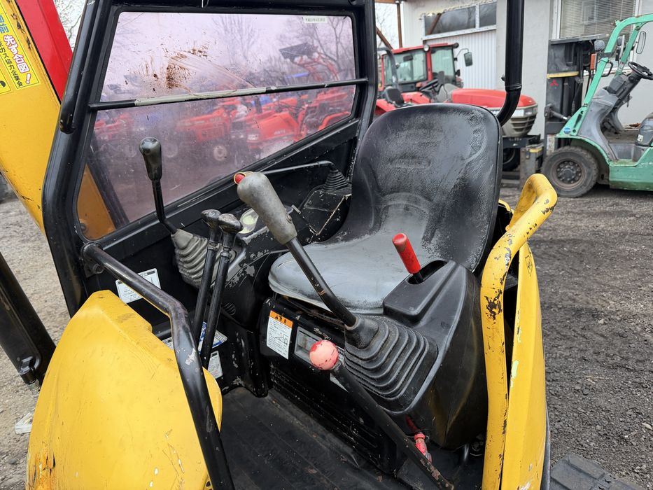 Excavator, miniexcavator yanmar B2-5