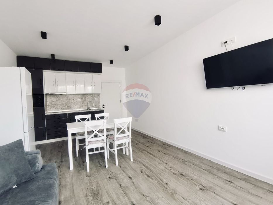 Дава се под наем Двустаен апартамент в Балчик - 55 кв.м за 460 € - Снимка #2