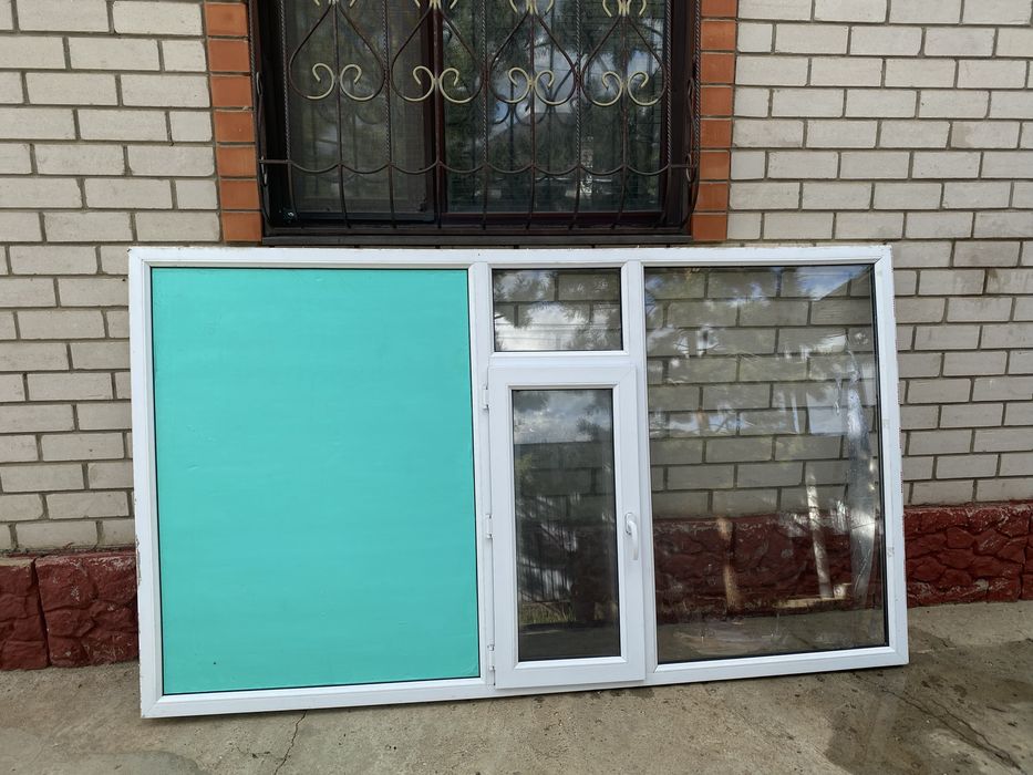 Продам пластиковое окно