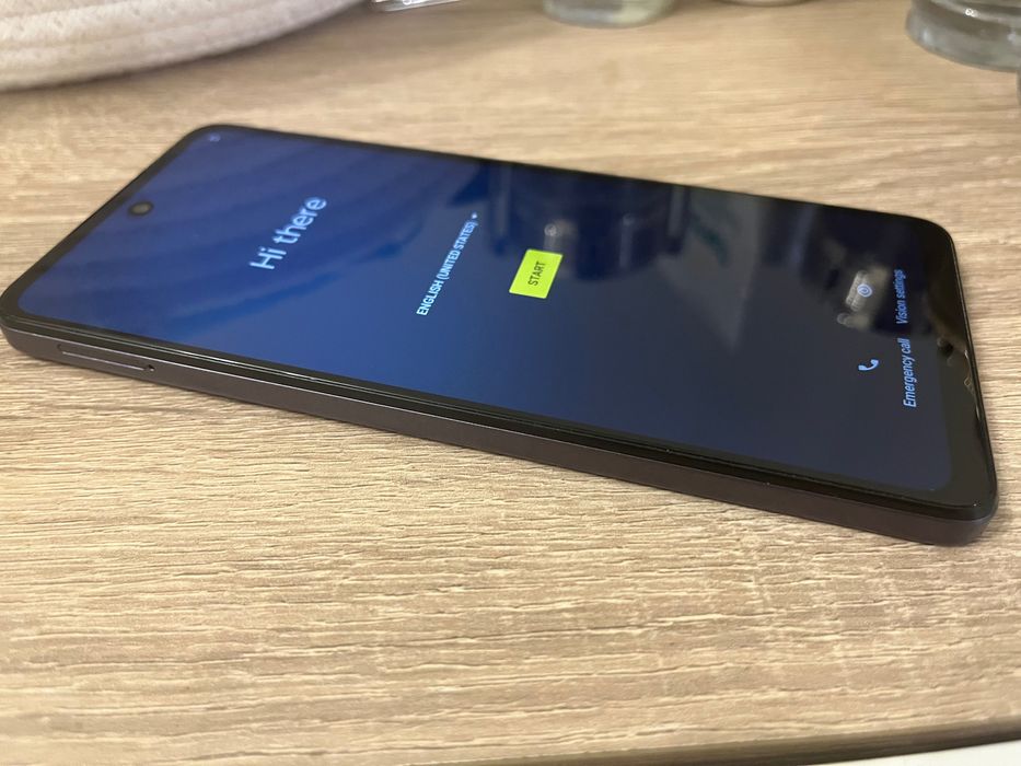 Motorola G04.