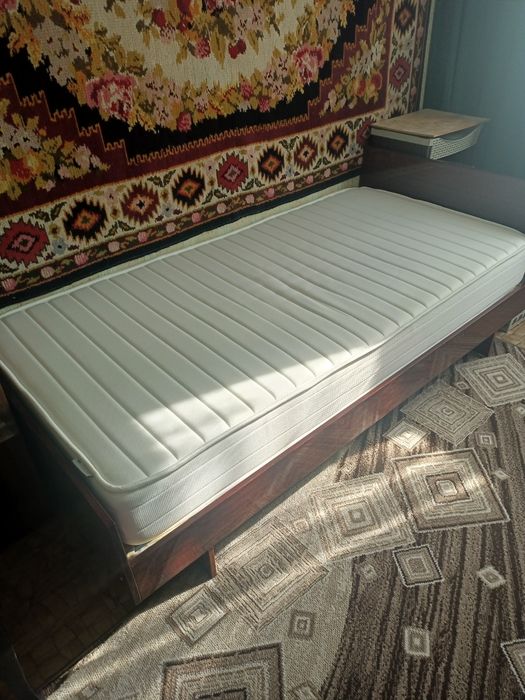 Продам кровать и матрац