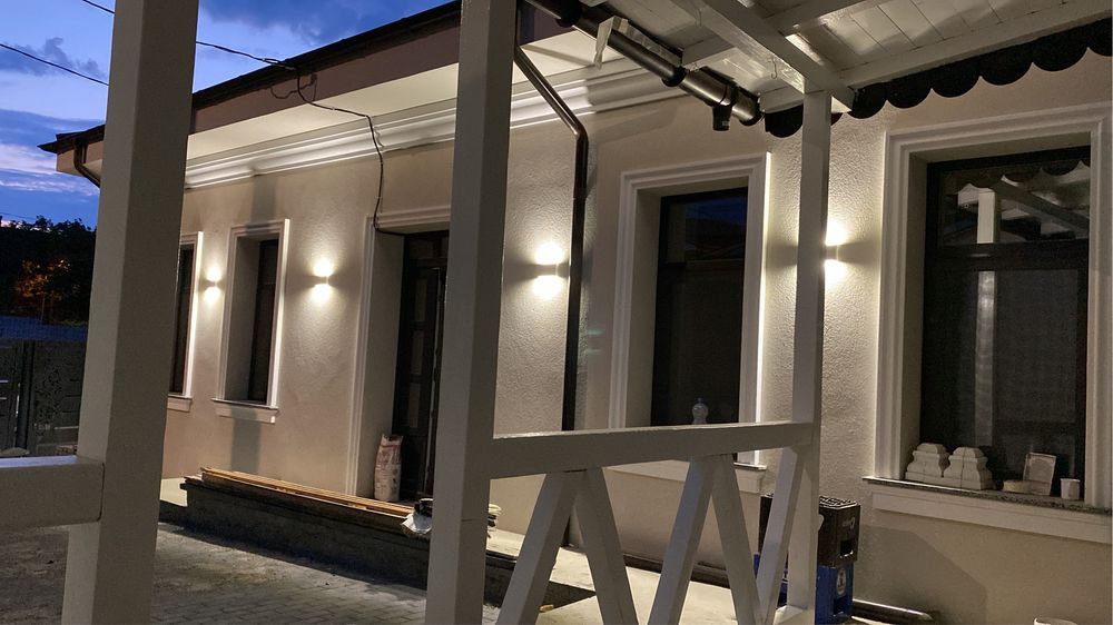 Vand casa langa restaurantul Tratoria