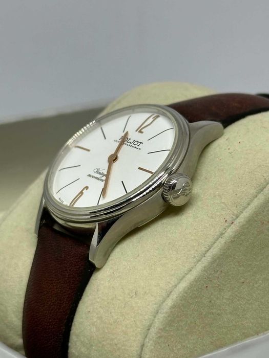 Дамски Часовниик POLJOT INTERNATIONAL TAMARA 31MM Limited Edition 1601.1100111
