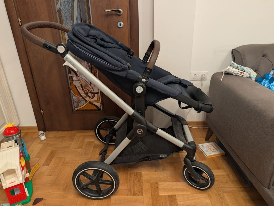 Комплект Cybex Gold количка и столче за новородено