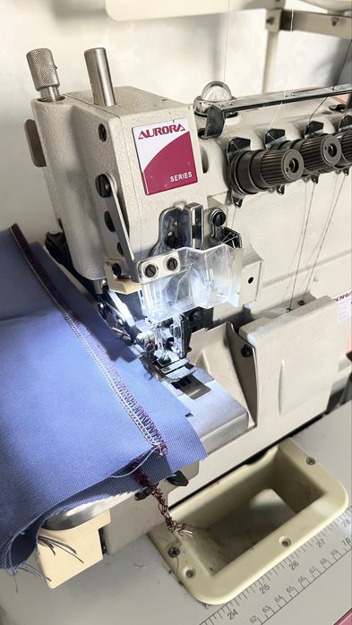 Продам оверлок 4-х ниточный