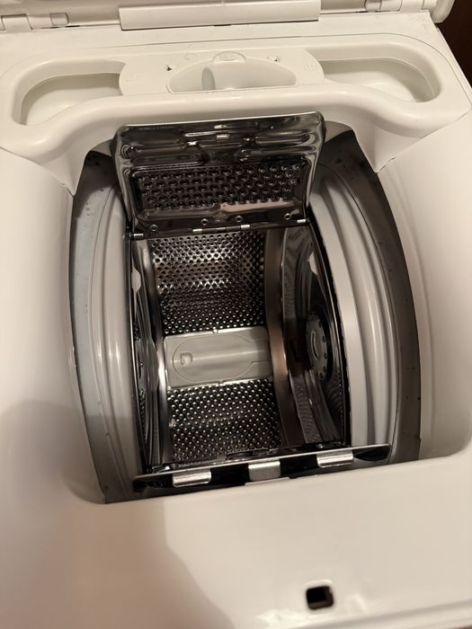 Пералня с горно зареждане