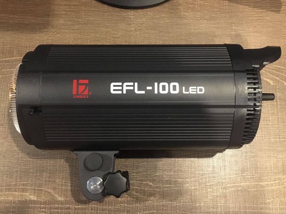 Продаю студийный постоянный свет Jinbei EFL-100 led