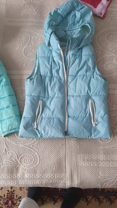 Безрукавка для девочки, 4-5 лет