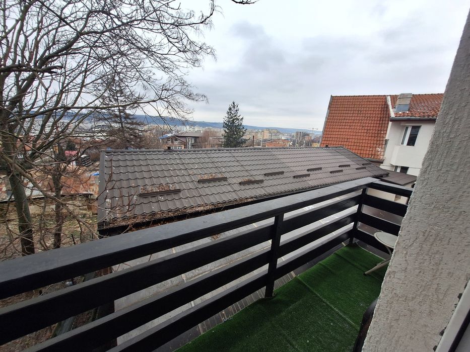 PF închiriez apartament 1camera la 3 minute de Univ Cuza