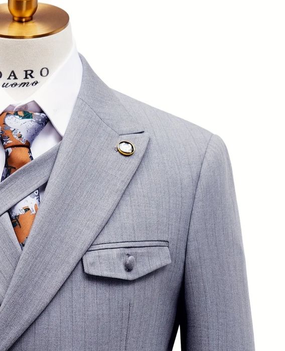 Новый костюм.Размер 50.