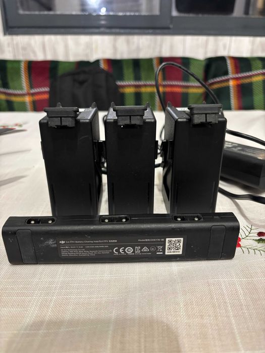 DJI FPV Combo Pachet complet + 3 acumulatori