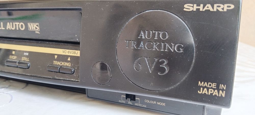 Продается видео плеер  Sharp