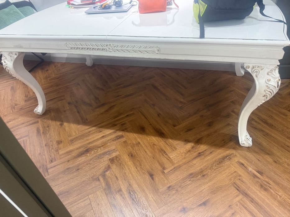 Обеденный стол продам срочно