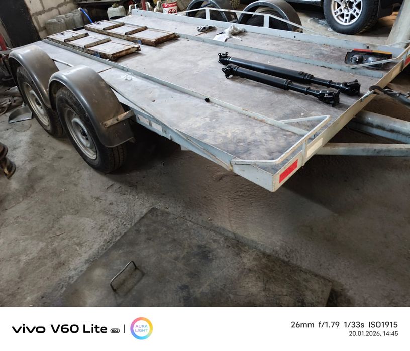 Продам прицеп эвакуатор с тормозами