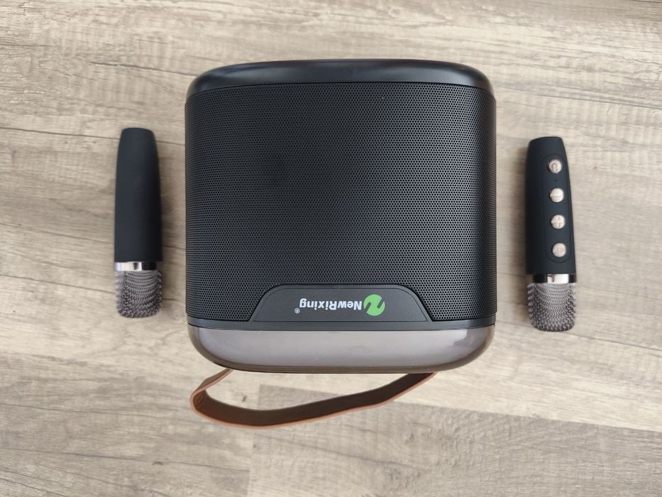 Нова!Преносима тонколона,с два микрофона,Bluetooth,Черна