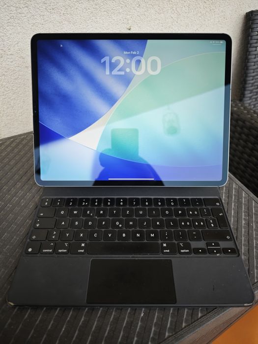 iPad pro 12.9 gen 4 1T cu Apple Keyboard