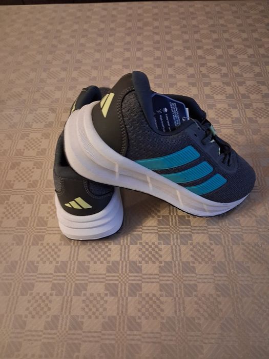 Нови маратонки adidas