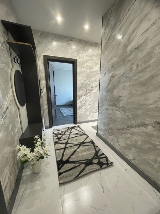 Дава се под наем Едностаен апартамент в Враца, Център - 48 кв.м за 309.06 € - Снимка #5
