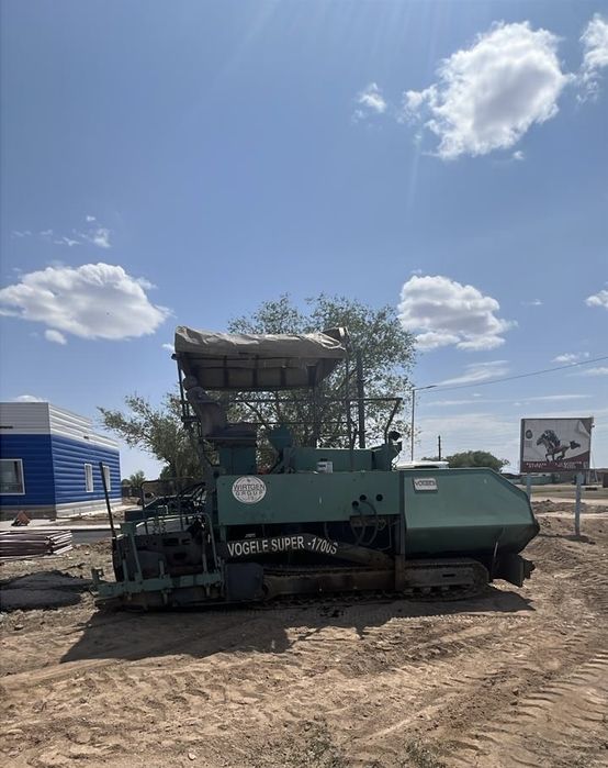 Продам асфальтоукладчик