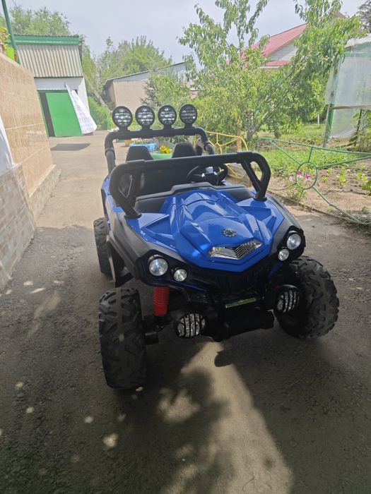 Продам радиоуправляемую машину