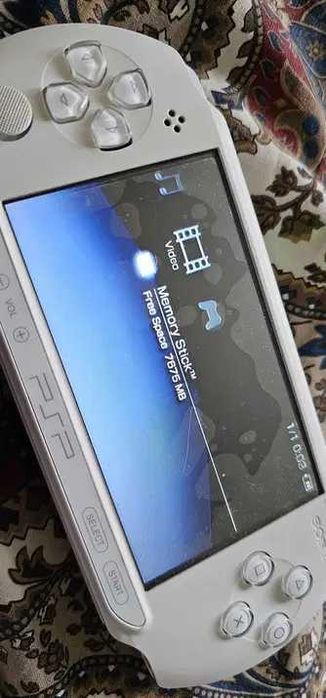 psp sony alb model psp e1004 psp Street modat