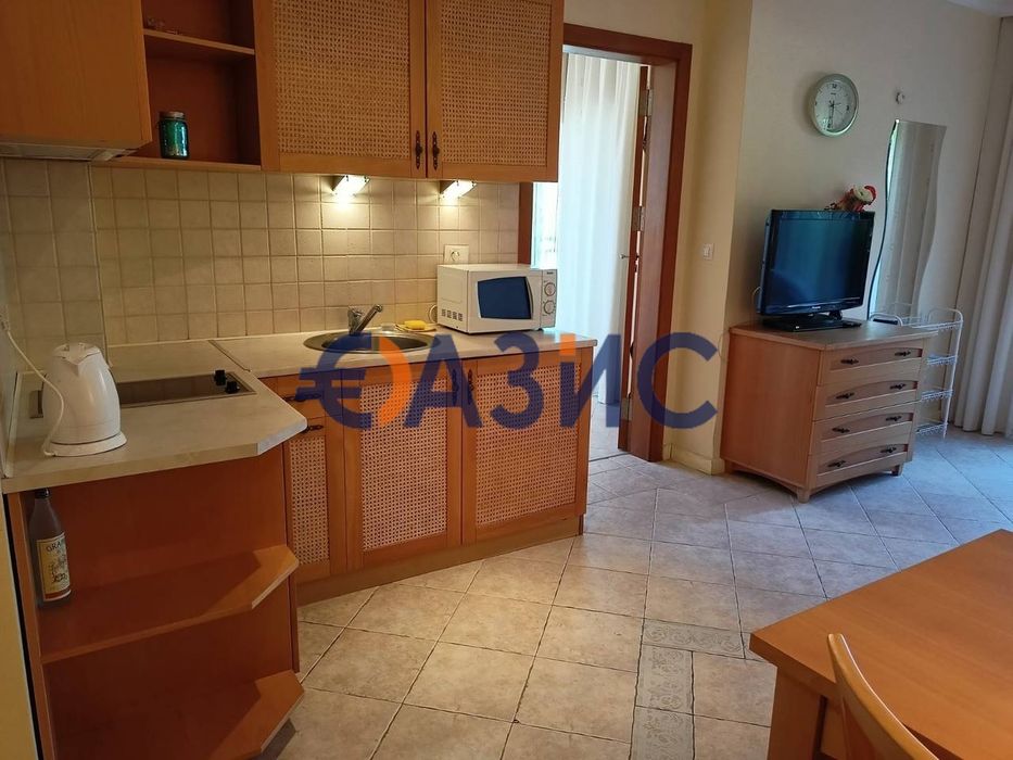 Продава се Тристаен апартамент в Созопол - 92 кв.м за 1468 €/кв.м - Снимка #4