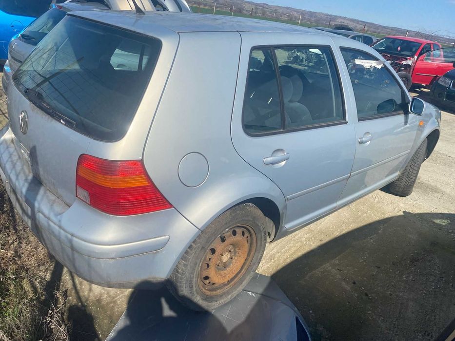 bara fata capota faruri volkswagen golf 4