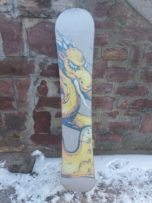 Сноуборд с автомати и обувки