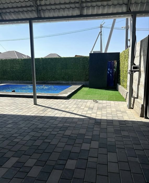 продам новый дом с мебелю