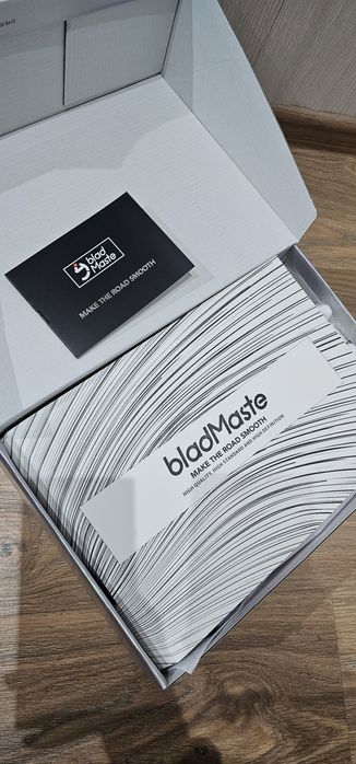 Кроссовки новые унисекс