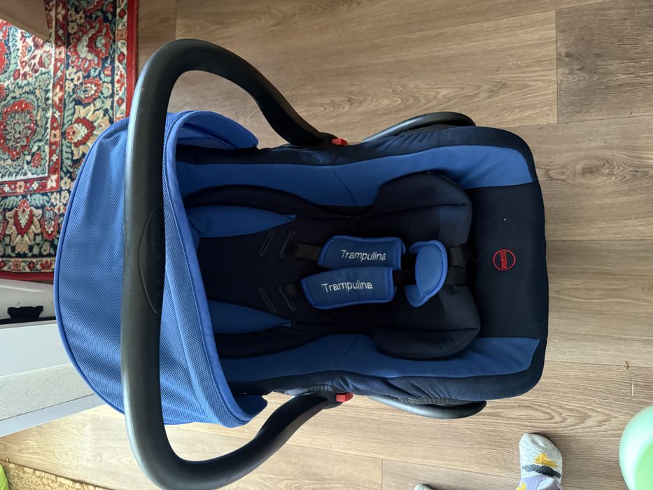 Продам автокресло