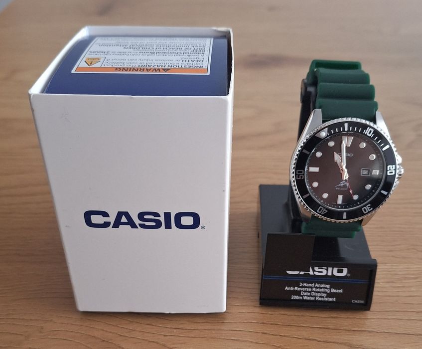 Часовник Casio MDV-106-1AVCF Duro Black 44мм. + 5 каишки