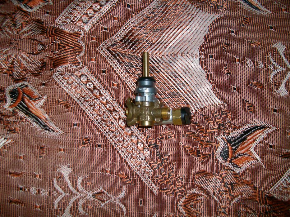 кран за газов котлон индезит и ханса