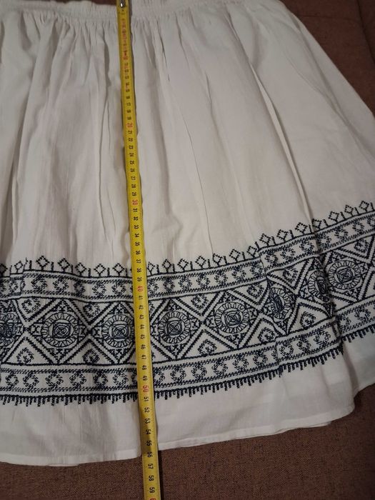 Fusta /poale costum popular
