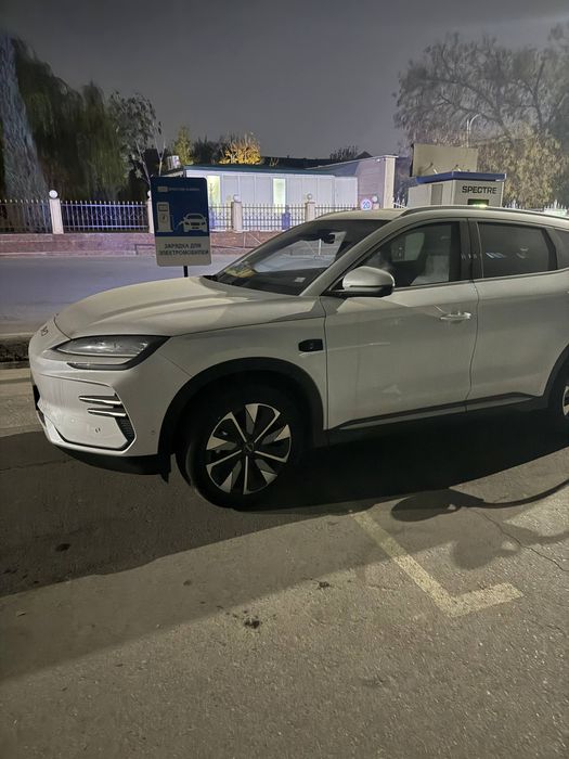BYD Champion Smart sotiladi.