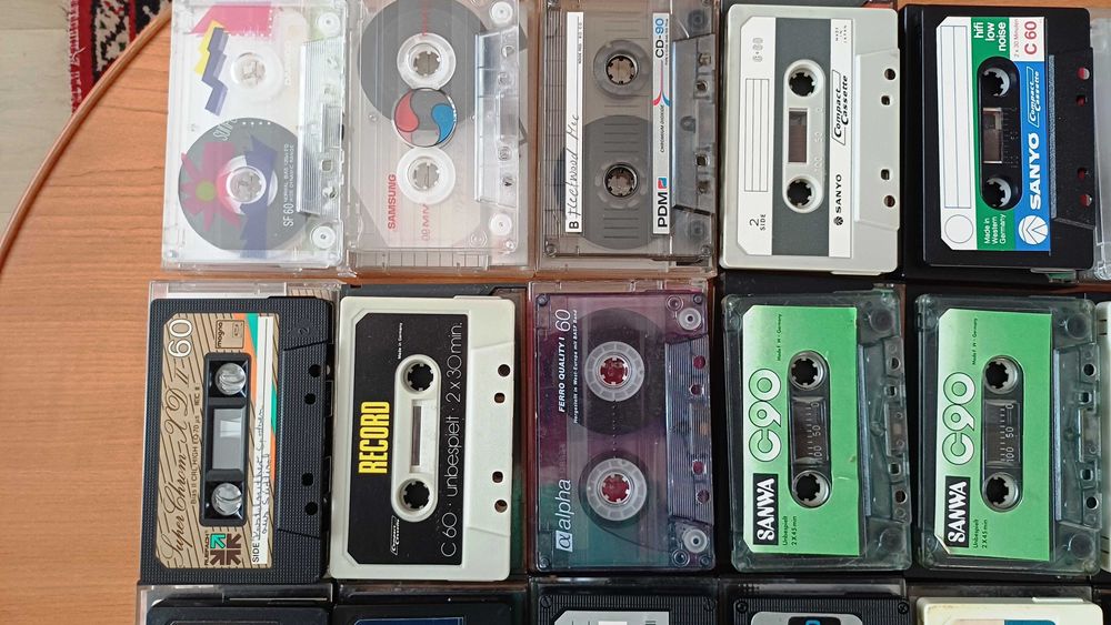 Casete audio de colectie, 27 bucati
