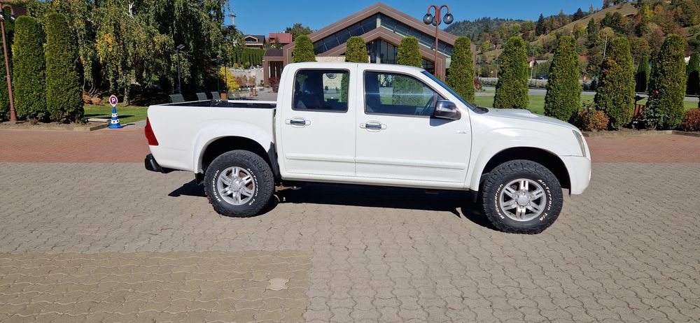 Vând isuzu dmax 4x4 autoutilitara 3 litri diesel automat cauciucuri noi bfgoodrich at ko2 taxe mici fiscal hilux l200 navara d-max d max offroad