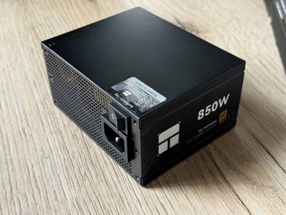 Блок питания Thermalright SFX 850W Gold
