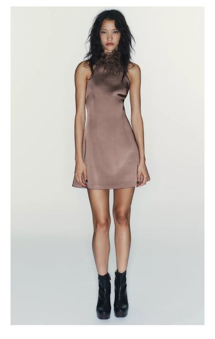 Рокля Zara с халтер деколте и пера