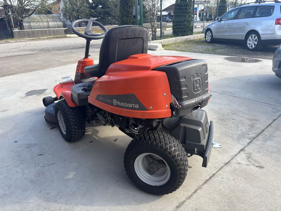 Хускварна 4х4 16 HP Briggs