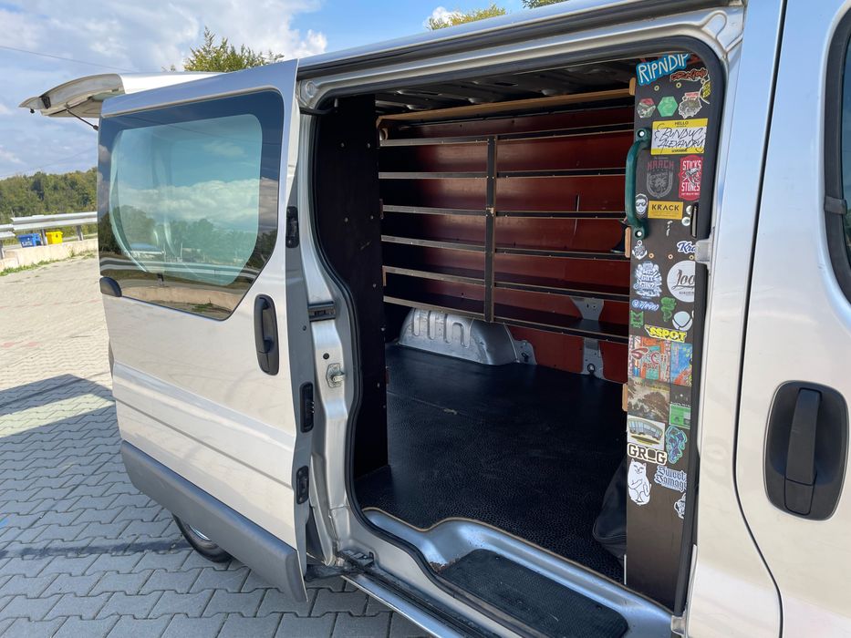 Opel vivaro 1.9 TDCI 3 locuri
