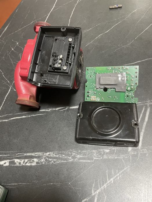 Pompa de circulatie 25-80 180mm GRUNDFOS UPS2