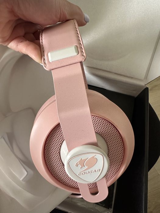 Нови слушалки Cougar Phontum S Pink