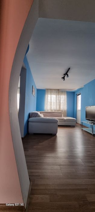 3 camere renovat zonă centrala